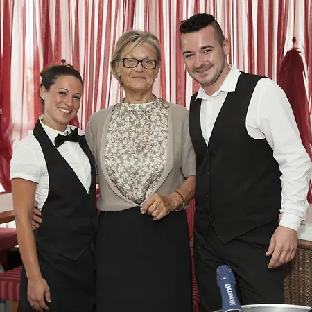 Elpiro Hotel 4*