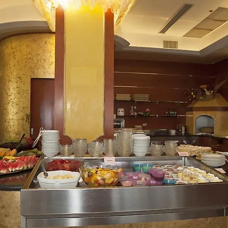 Elpiro Hotel