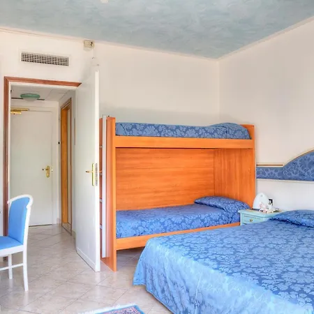 Elpiro Hotel