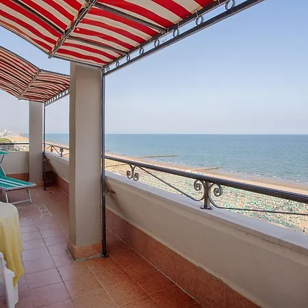 Hotel Elpiro 4*