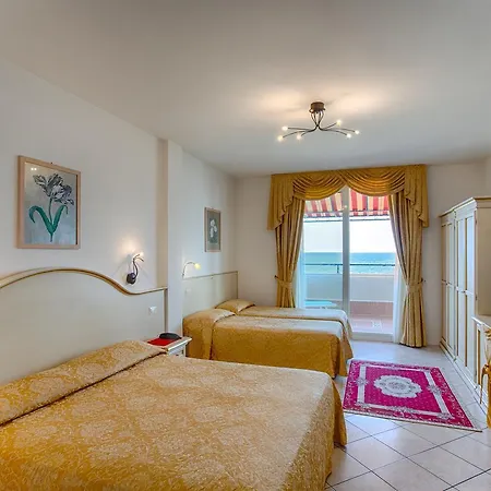 Elpiro Hotel